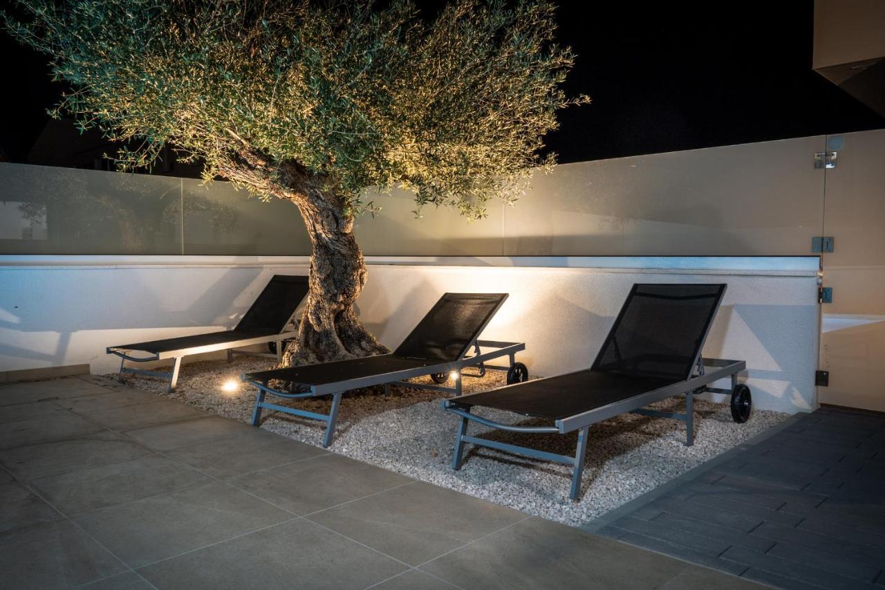 Villa Dea - Dein Rueckzugsort Am Meer Mit Beheiztem Pool Vrsi Esterno foto