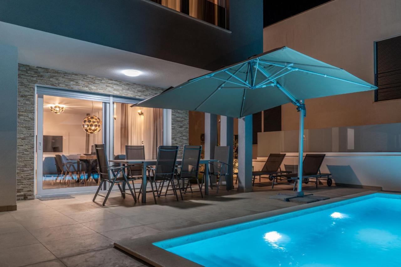 Villa Dea - Dein Rueckzugsort Am Meer Mit Beheiztem Pool Vrsi Esterno foto