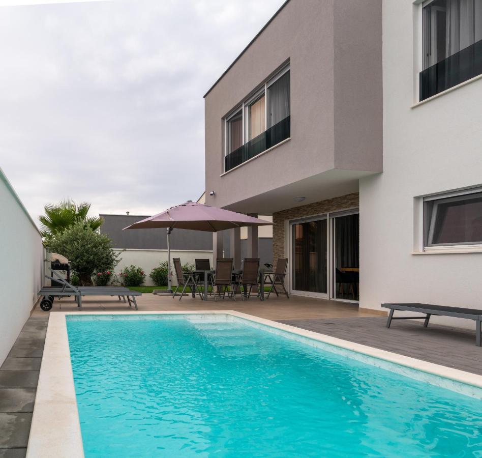 Villa Dea - Dein Rueckzugsort Am Meer Mit Beheiztem Pool Vrsi Esterno foto
