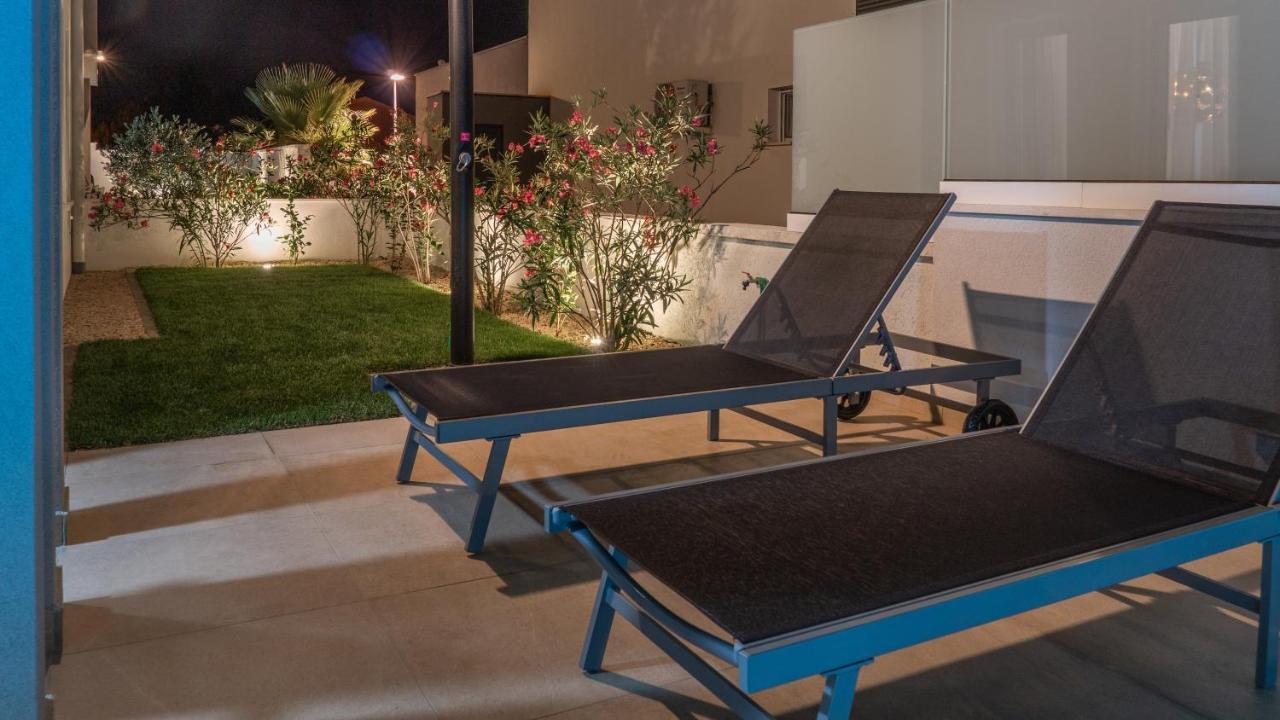 Villa Dea - Dein Rueckzugsort Am Meer Mit Beheiztem Pool Vrsi Esterno foto