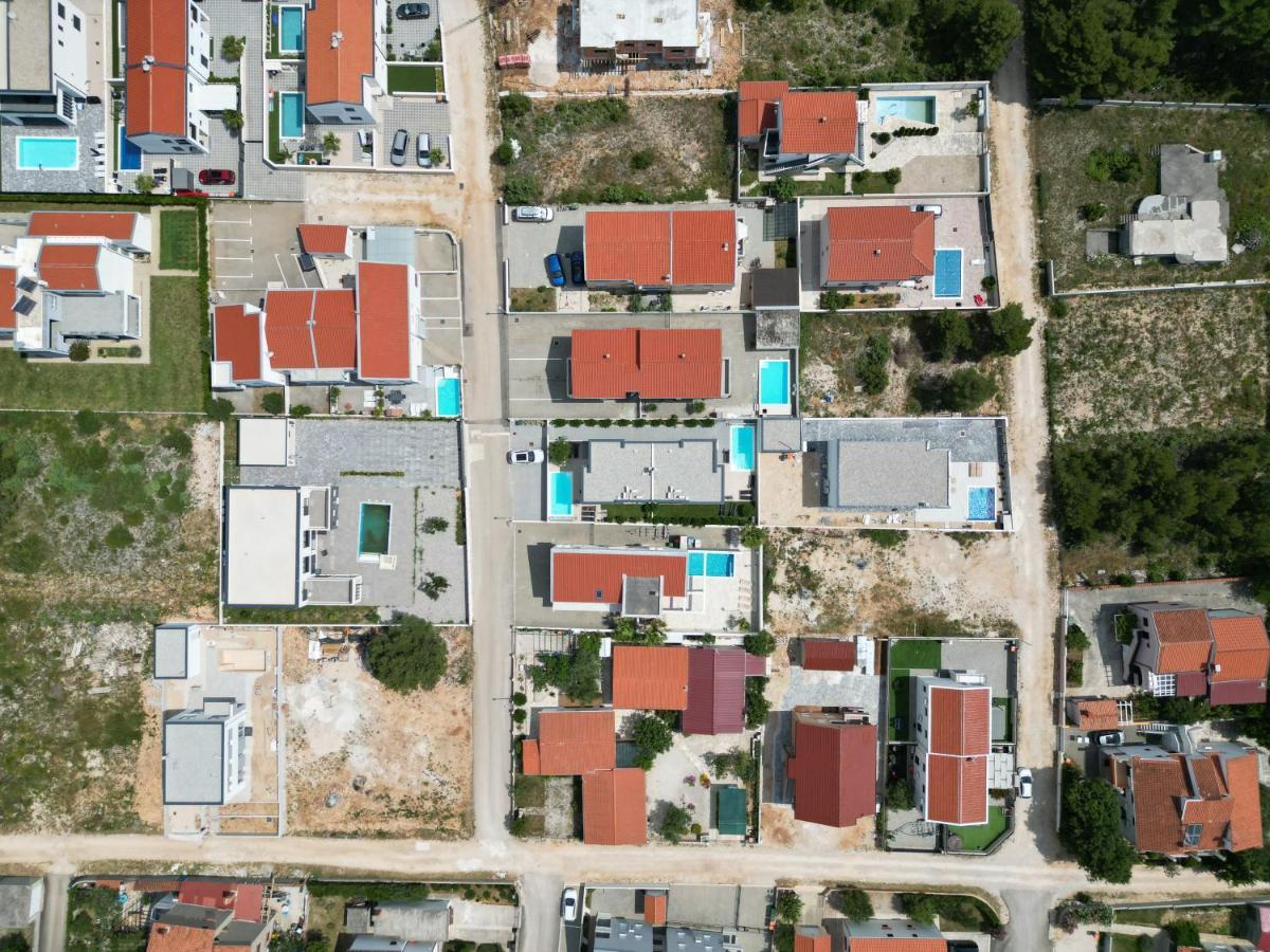 Villa Dea - Dein Rueckzugsort Am Meer Mit Beheiztem Pool Vrsi Esterno foto